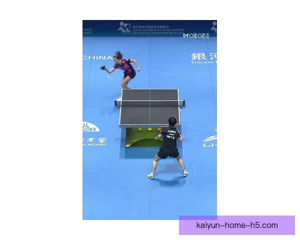 孙颖莎展现顶级对防弧旋转能力强势横扫对手挺进世界杯决赛